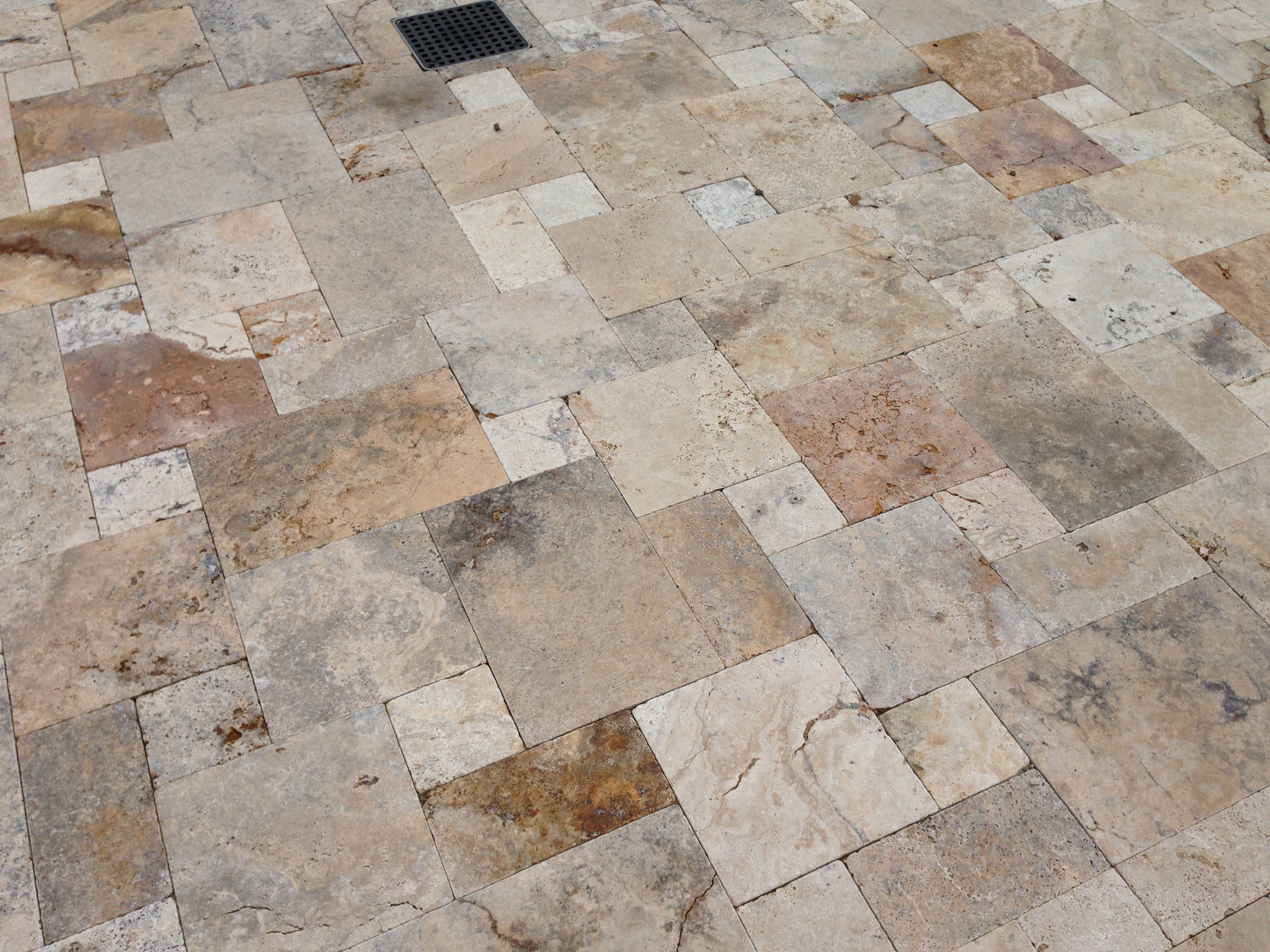 Scabos Travertine Pavers